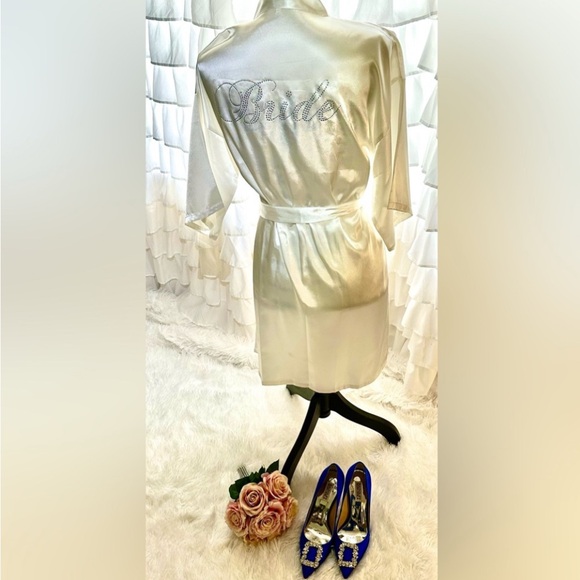White Satin BRIDE robe Crystal Bride Robe Wedding Robe size Medium Bridal Photos - Picture 8 of 8